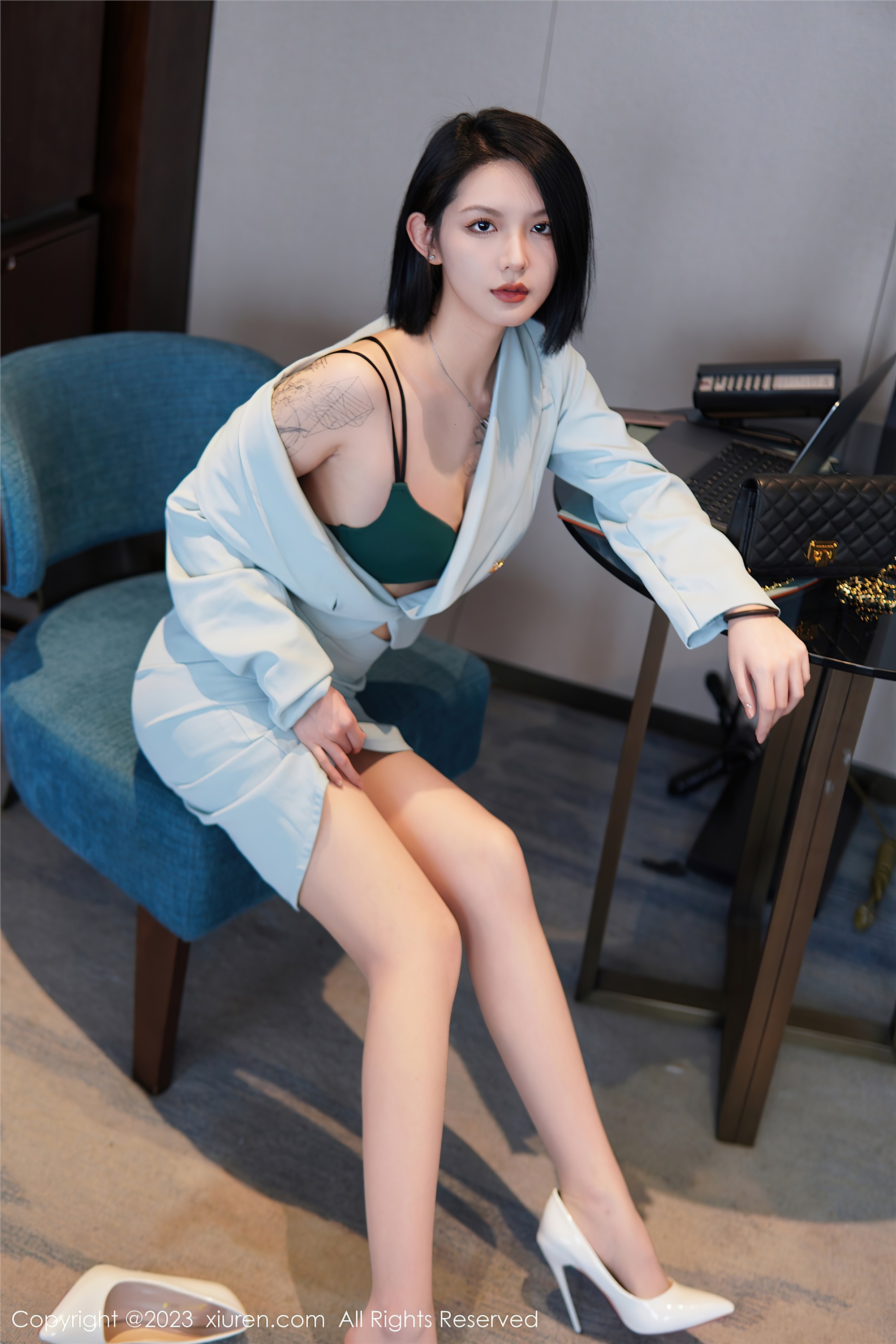 XiuRen秀人网  2023.06.09 NO.6885 乔一一